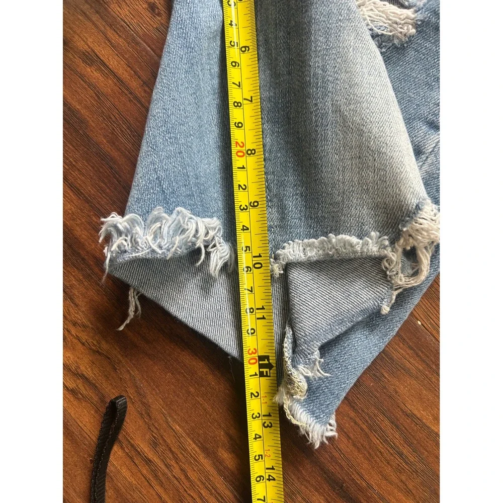 KanCan Sun-Faded Distressed Bermuda Denim Shorts Womens 30 - Picture 5 of 11